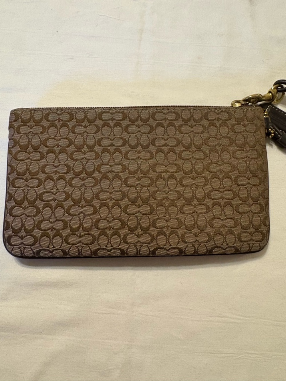 Coach Soho Mini C Signature Canvas Buckle Wristlet - Picture 3 of 4